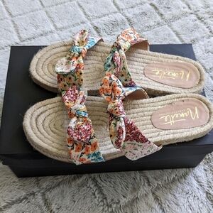 Nanette Lepore Ivory Floral Lilly Slip On Sandals 8.5
